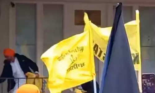 Khalistan supporters attack Indian Consulate