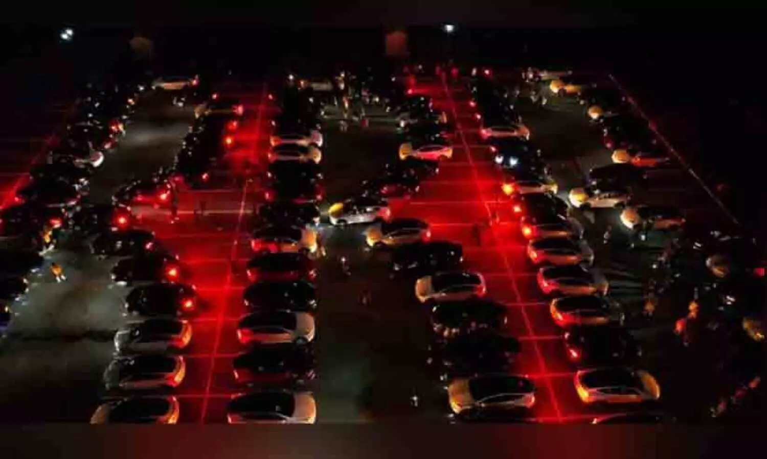 നാട്ടു നാട്ടുവിന് ചുവടുവെച്ച് ടെസ്‌ല; പ്രതികരിച്ച് മസ്‌ക്, വിഡിയോ വൈറൽ