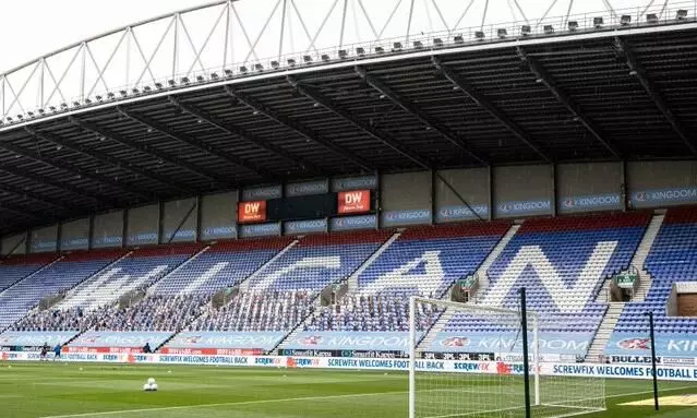 താരങ്ങൾക്ക് വേതനം നൽകിയില്ല; ടീമിന്റെ പോയിന്റ് വെട്ടിക്കുറച്ച് ഇംഗ്ലീഷ് ഫുട്ബാൾ ലീഗ് താരങ്ങൾക്ക് വേതനം നൽകിയില്ല; ടീമിന്റെ പോയിന്റ് വെട്ടിക്കുറച്ച് ഇംഗ്ലീഷ് ഫുട്ബാൾ ലീഗ്