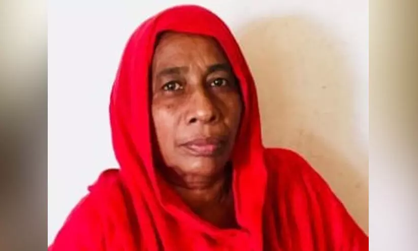 മലയാളി ഉംറ തീർഥാടകക്ക് ഹൃദയാഘാതം; വിമാനം റിയാദിൽ അടിയന്തരമായി ഇറക്കിയെങ്കിലും ജീവൻ രക്ഷിക്കാനായില്ല