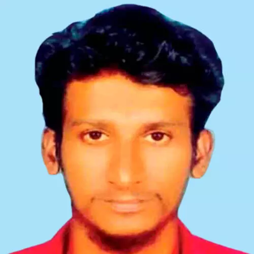 സ്‌​കൂ​ട്ട​ര്‍ മ​തി​ലി​ലി​ടി​ച്ച് പ​രി​ക്കേ​റ്റ യു​വാ​വ് മ​രി​ച്ചു