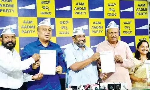 ആ​പ്പി​ന്‍റെ ആ​ദ്യ പ​ട്ടി​ക പു​റ​ത്തി​റ​ക്കി