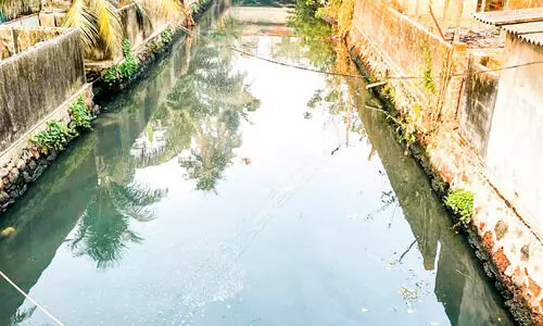 ചന്തിരൂർ പുത്തൻതോട് ചന്തിരൂർ പുത്തൻതോട്