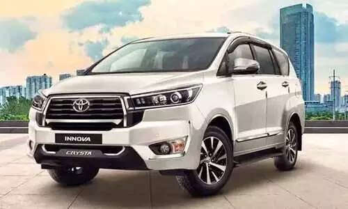 ഇന്നോവ ക്രിസ്റ്റ തിരിച്ചെത്തി, വിലയും സവിശേഷതകളും ഇതാ...