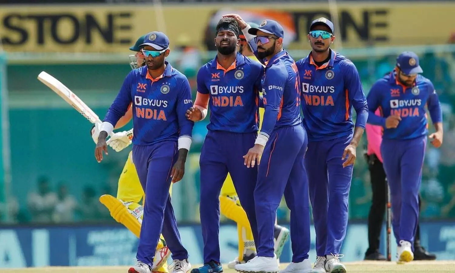 കൊടുങ്കാറ്റായി ഹാർദിക്; ഓസീസിന് മൂന്നുവിക്കറ്റ് നഷ്ടം- മേൽക്കൈ അവസരമാക്കുമോ ഇന്ത്യ