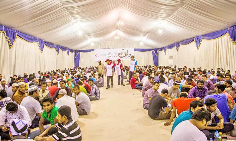 ത​മ്പു​ക​ളി​ൽ നോ​മ്പു​തു​റ​യു​ടെ കാ​ലം