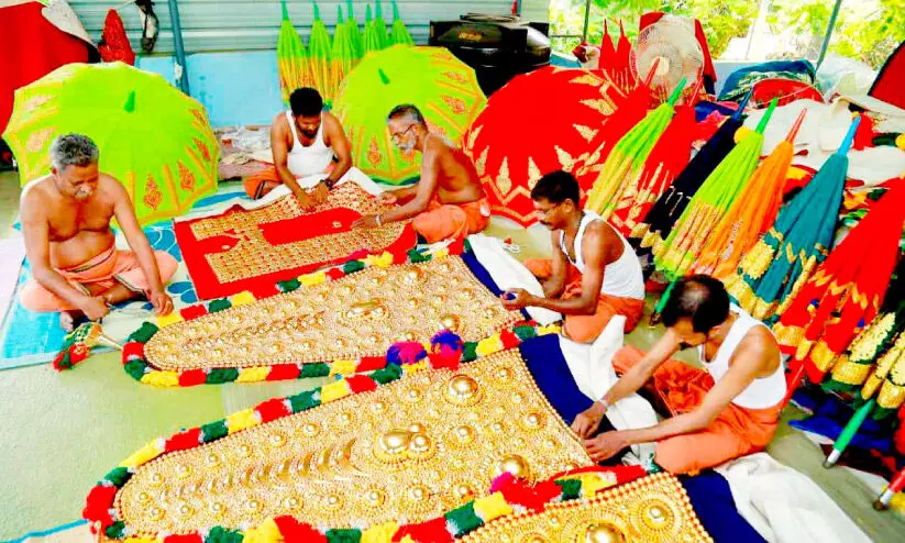 ആ​റാ​ട്ടു​പു​ഴ​ പൂ​ര​ത്തി​ന്റെ ച​മ​യ​ങ്ങ​ള്‍ ഒ​രു​ങ്ങി; സ​മ​ര്‍പ്പ​ണം 27ന്