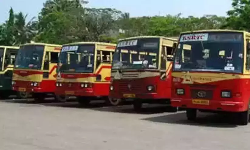 കെ.എസ്.ആർ.ടി.സി അഞ്ചു പേരെ സസ്പെൻഡ് ചെയ്തു കെ.എസ്.ആർ.ടി.സി അഞ്ചു പേരെ സസ്പെൻഡ് ചെയ്തു