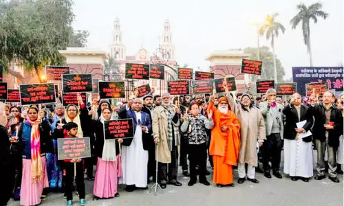 ഈ ​വേദന താങ്കൾക്കെങ്ങനെയാണ് കണ്ടില്ലെന്ന് നടിക്കാനാവുക?