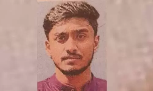 രാമനാട്ടുകരയിൽ ബസിടിച്ച് ഫാർമസി വിദ്യാർഥി മരിച്ചു