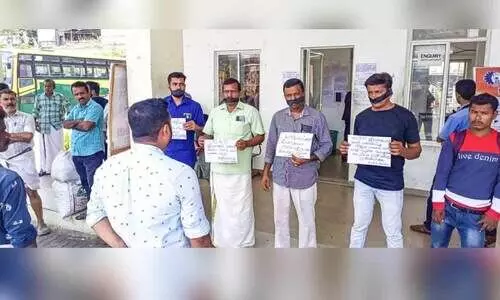 എം.ഡിയെ വിമർശിച്ച്​ പ്രസംഗം; കെ.എസ്​.ആർ.ടി.സി കണ്ടക്ടർക്ക് സസ്​പെൻഷൻ