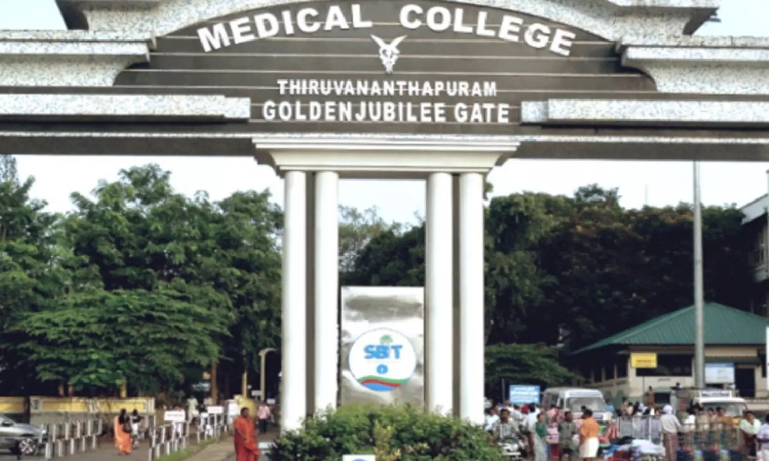 തിരുവനന്തപുരം, കോഴിക്കോട്​ മെഡിക്കൽ കോളജുകളിൽ ഐസൊലേഷൻ വാർഡിന്​ ഭരണാനുമതി