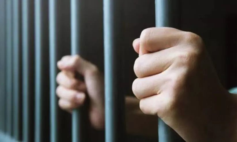 സൈ​നി​ക​രെ മോ​ചി​പ്പി​ക്കും