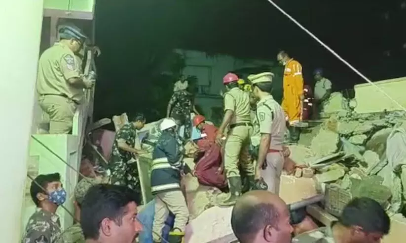 building collapsed in Vishakhapatnam building collapsed in Vishakhapatnam