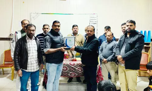 മ​ദ്റ​സ വി​ദ്യാ​ർ​ഥി​ക​ളെ അ​നു​മോ​ദി​ച്ചു