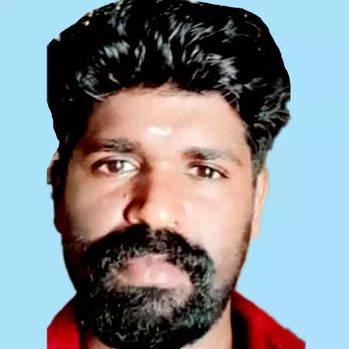 വെ​ൽ​ഡി​ങ് ജോ​ലി​ക്കി​ടെ  യു​വാ​വ് ഷോ​ക്കേ​റ്റ് മ​രി​ച്ചു