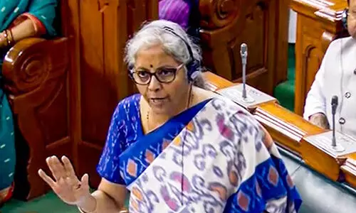 വരുമാനം ഏഴു ലക്ഷത്തിന് അല്പം മുകളിലാണോ? ഭീമൻ നികുതി പേടിക്കേണ്ട