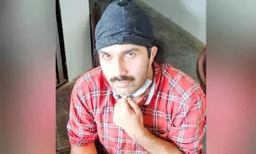 അയൽക്കാരനെ വെട്ടിപ്പരിക്കേൽപിച്ച കേസിൽ യുവാവ് അറസ്റ്റിൽ അയൽക്കാരനെ വെട്ടിപ്പരിക്കേൽപിച്ച കേസിൽ യുവാവ് അറസ്റ്റിൽ