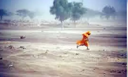 പൊ​ടി​ക്കാ​റ്റി​ന്​ സാ​ധ്യ​ത