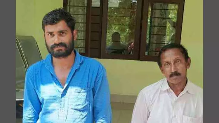 ഗർഭിണിയായ മ്ലാവിനെ വേട്ടയാടി; രണ്ടുപേർ അറസ്റ്റിൽ ഗർഭിണിയായ മ്ലാവിനെ വേട്ടയാടി; രണ്ടുപേർ അറസ്റ്റിൽ