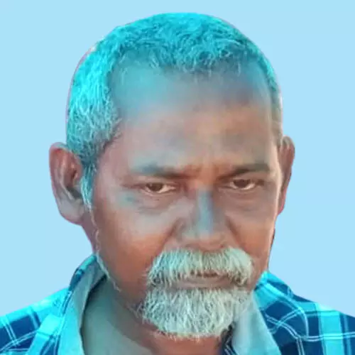 ട്രാ​ക്ട​റി​ൽ​നി​ന്ന് തെ​റി​ച്ചു വീ​ണ ഡ്രൈ​വ​ർ ച​ക്ര​ത്തി​ന​ടി​യി​ൽ​പ്പെ​ട്ട് മ​രി​ച്ചു