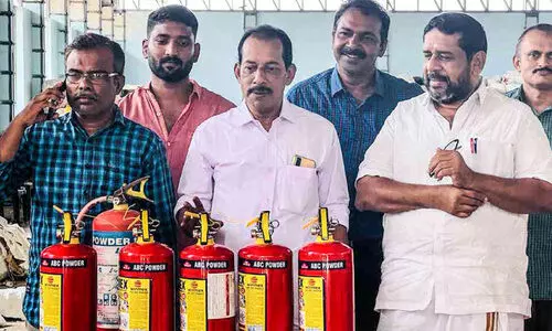 ഡംപിങ് യാർഡിൽ അഗ്നിരക്ഷാ സംവിധാനം ഡംപിങ് യാർഡിൽ അഗ്നിരക്ഷാ സംവിധാനം