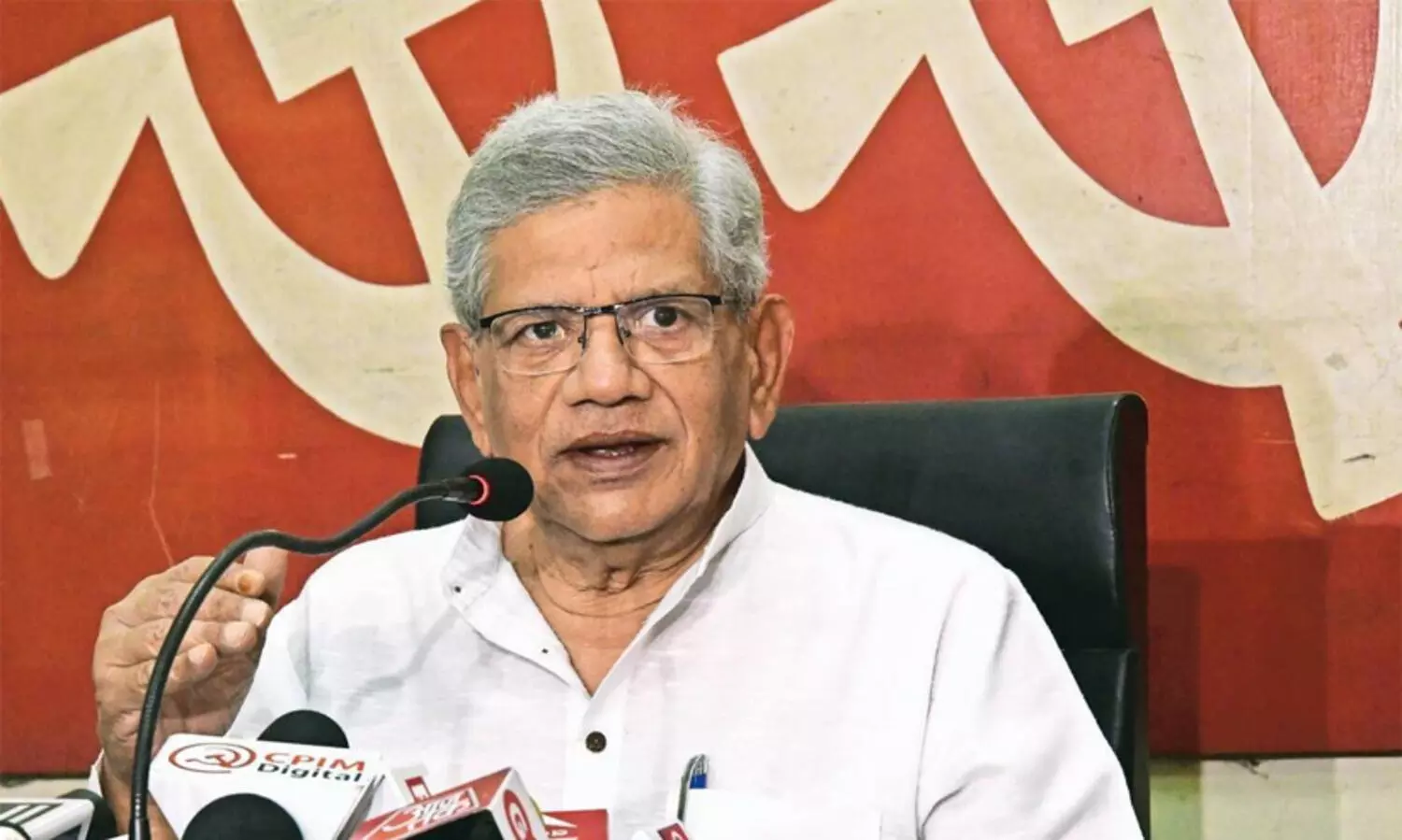 പിണറായിയെ അധിക്ഷേപിക്കുന്നതിൽ അപലപിച്ച് സി.പി.എം പൊളിറ്റ് ബ്യൂറോ