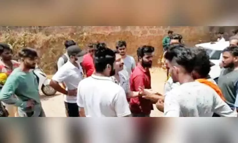 ഹോളി ആഘോഷത്തിനുനേരെ ബജ്റംഗ് ദൾ അതിക്രമം