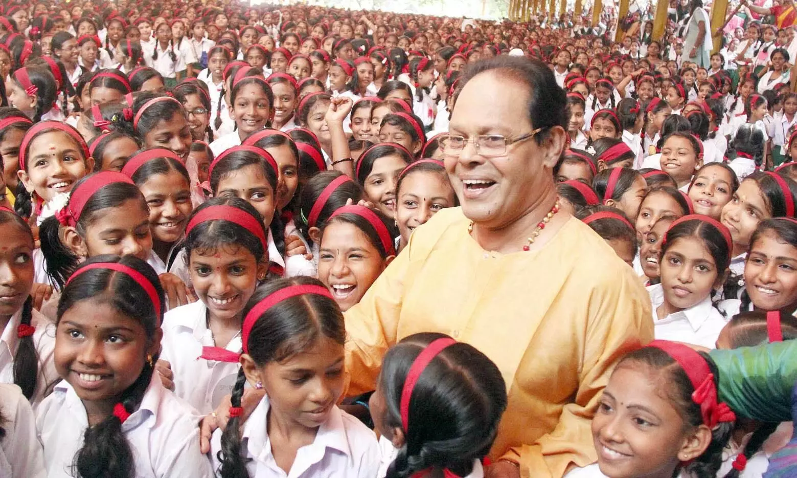 ‘‘ജീവിതം കാത്തുനിൽക്കുമ്പോൾ നമുക്ക് എങ്ങനെയാണ് മരിക്കാൻ സാധിക്കുക’’ ‘‘ജീവിതം കാത്തുനിൽക്കുമ്പോൾ നമുക്ക് എങ്ങനെയാണ് മരിക്കാൻ സാധിക്കുക’’