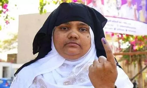 പ്രതികളെ മോചിപ്പിച്ച ബി.ജെ.പി സർക്കാർ നടപടിക്കെതിരായ ബൽക്കീസ്​ ബാനുവിന്‍റെ ഹരജി ഇന്ന്​ കേൾക്കും