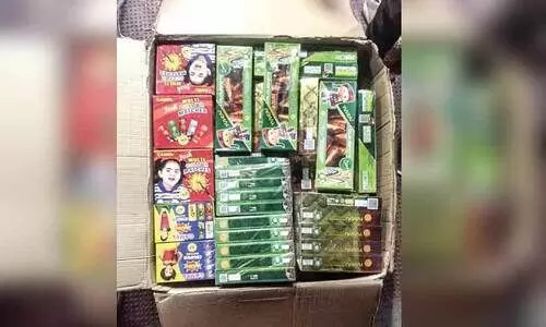 അ​തി​ർ​ത്തി ക​ട​ന്ന് പ​ട​ക്കം ഒ​ഴു​കു​ന്നു; പ​രി​ശോ​ധ​ന​യി​ല്ല