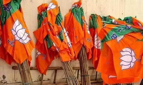 ബി.ജെ.പിയിൽ പൊട്ടിത്തെറി; എറണാകുളത്ത് നേതാക്കൾ കൂട്ടത്തോടെ രാജിവെച്ചു