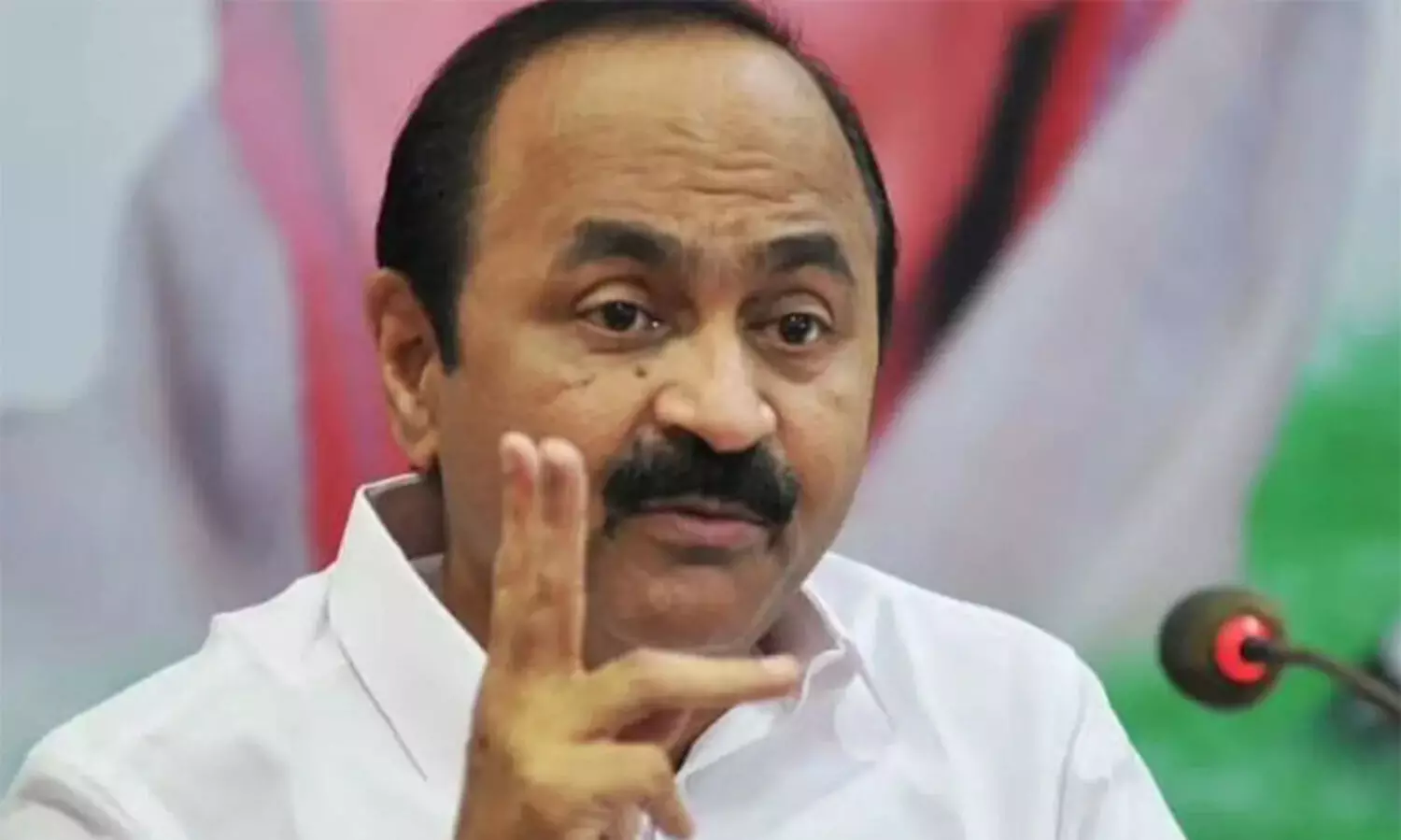 ഒരു രാഷ്ട്രീയ നേതാവും ചെയ്യാത്തതരത്തിലാണ് കെ.സുരേന്ദ്രൻ സ്ത്രീകളെ അധിക്ഷേപിച്ചതെന്ന് വി.ഡി സതീശൻ