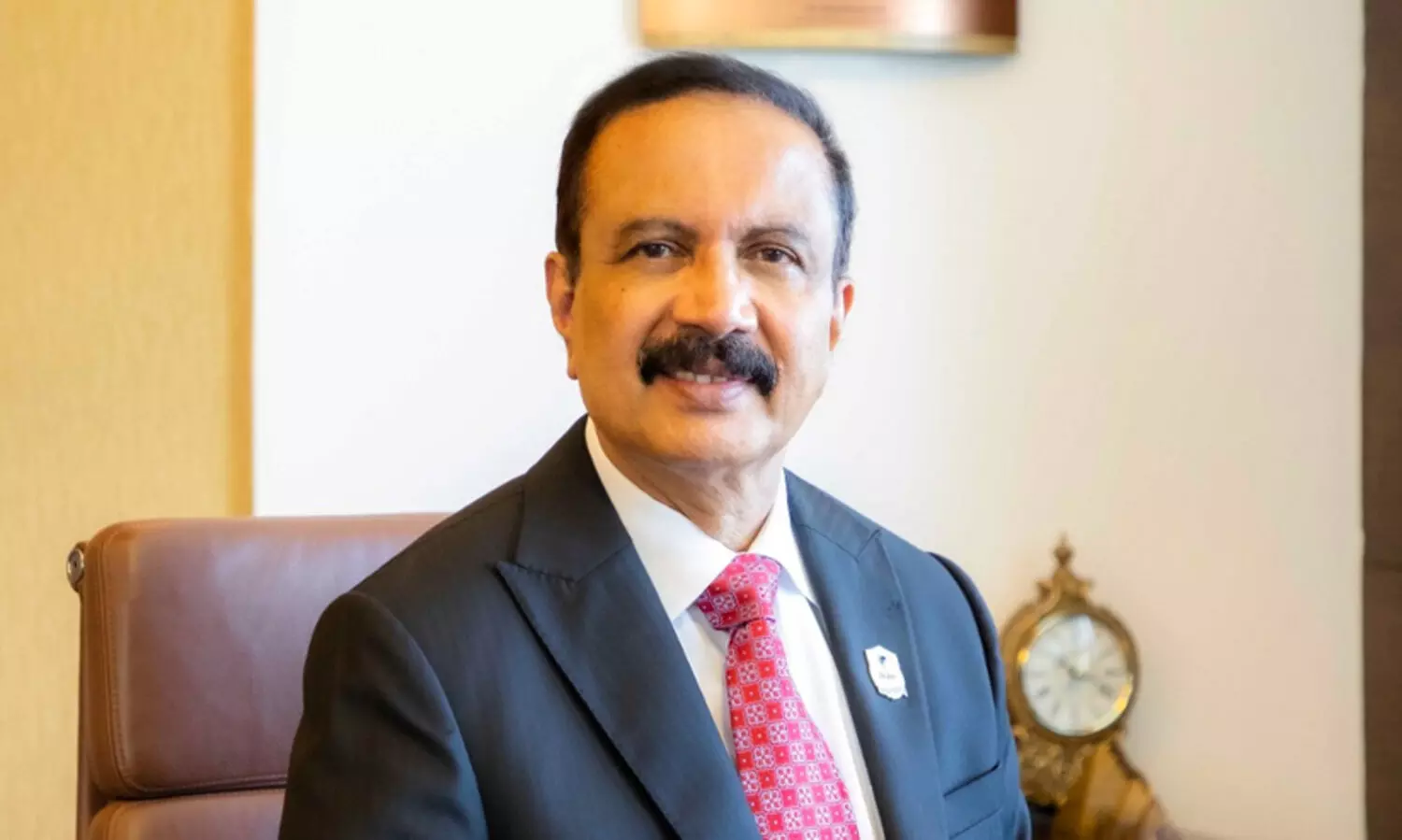 വണ്‍ ബില്യണ്‍ മീല്‍സ്; 11 കോടി രൂപ സംഭാവന പ്രഖ്യാപിച്ച്​ ഡോ. ആസാദ് മൂപ്പന്‍