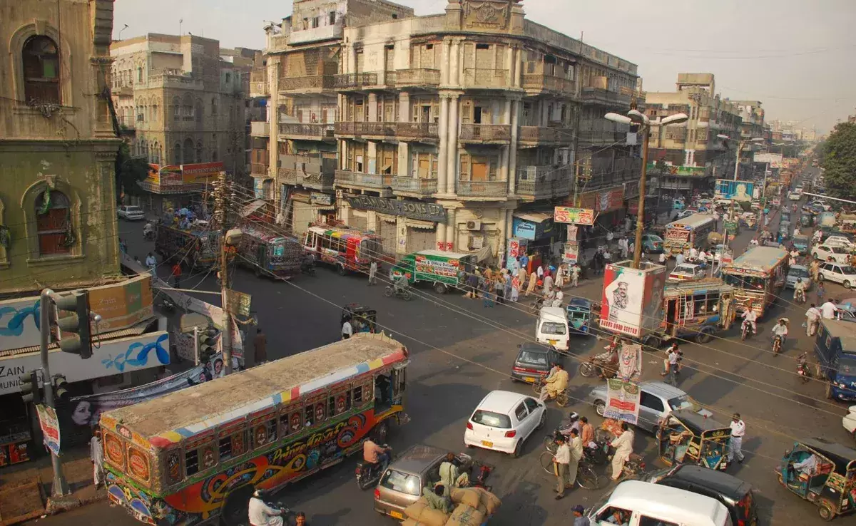 ജീവൻ രക്ഷാ മരുന്നുകൾക്ക് നെട്ടോട്ടമോടി പാകിസ്താൻ ജീവൻ രക്ഷാ മരുന്നുകൾക്ക് നെട്ടോട്ടമോടി പാകിസ്താൻ
