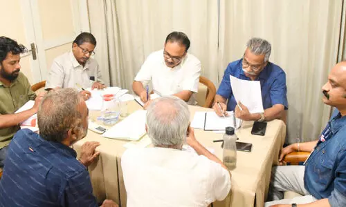 ഹയർ സെക്കൻഡറി ബാച്ചുകളുടെ പുനഃക്രമീകരണം ഹയർ സെക്കൻഡറി ബാച്ചുകളുടെ പുനഃക്രമീകരണം