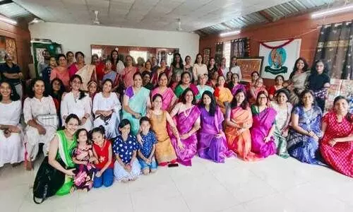 വ​നി​ത ദി​നാ​ഘോ​ഷ​വും ചി​ത്ര​പ്ര​ദ​ർ​ശ​ന​വും