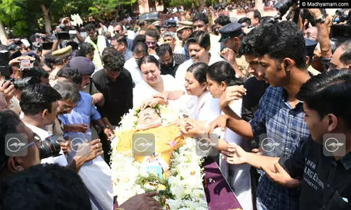 ഇന്നസെന്‍റിന് കണ്ണീരോടെ വിട...