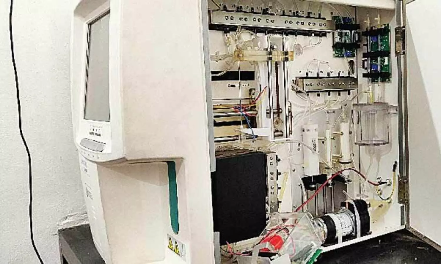 മൂന്ന് ലക്ഷത്തിന്റെ യന്ത്രം എലി നശിപ്പിച്ചു; സംരംഭക പ്രതിസന്ധിയിൽ