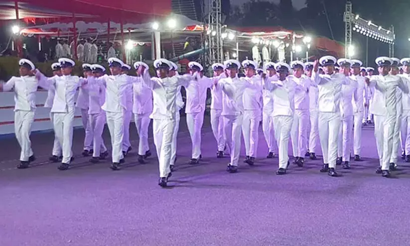 അഗ്നിവീറിന്റെ ആദ്യ ബാച്ച് ഒരുങ്ങി; നാവിക സേനയുടെ ഭാഗമായത് 2585 പേർ