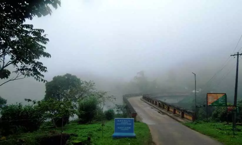 മൊബൈൽ എ.ടി.എം കൗണ്ടർ ആഴ്ചയിൽ ഒരിക്കൽ ഗവിയിൽ എത്തും മൊബൈൽ എ.ടി.എം കൗണ്ടർ ആഴ്ചയിൽ ഒരിക്കൽ ഗവിയിൽ എത്തും