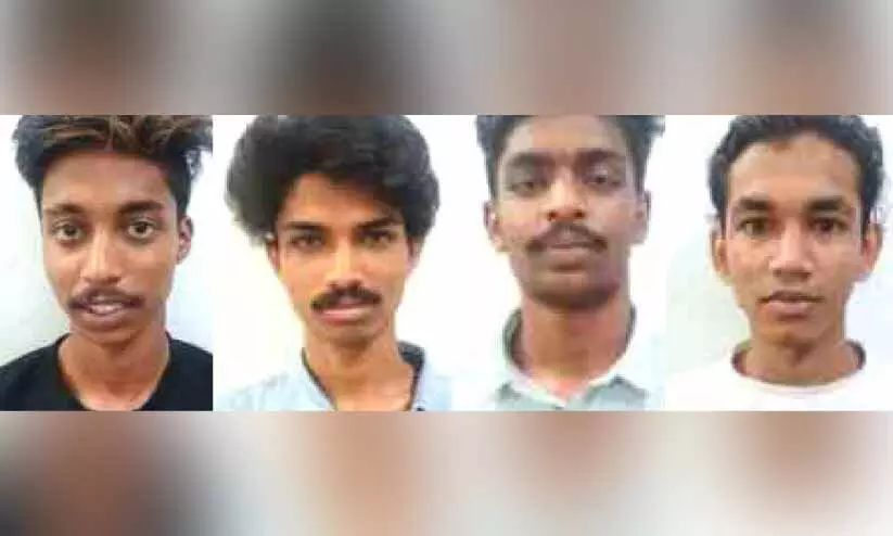 മൊബൈൽ ഫോൺ മോഷണം; നാലുപേർ പിടിയിൽ