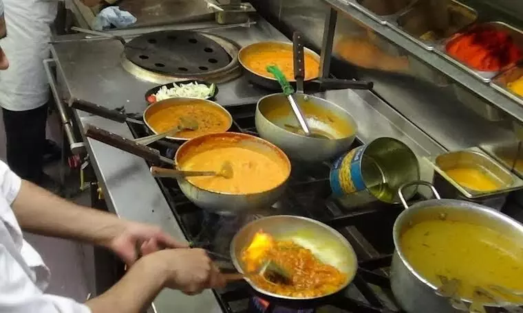 സംസ്ഥാനത്ത് ശനിയാഴ്ച മുതൽ ഹെല്‍ത്ത് കാര്‍ഡ് നിർബന്ധം