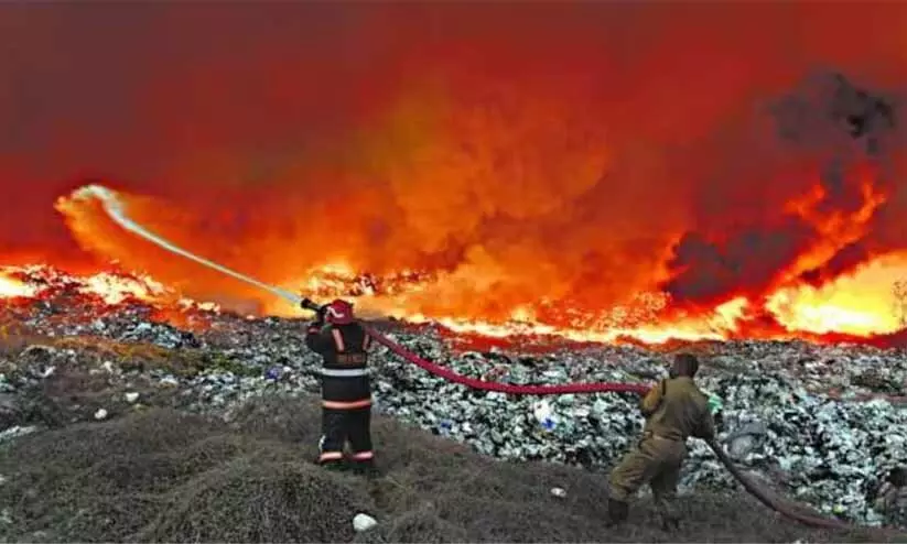 ബ്രഹ്മപുരം ‘ഹൈ റിസ്ക്’മേഖല; നിർണായക നിർദേശവുമായി അഗ്നിരക്ഷാസേന