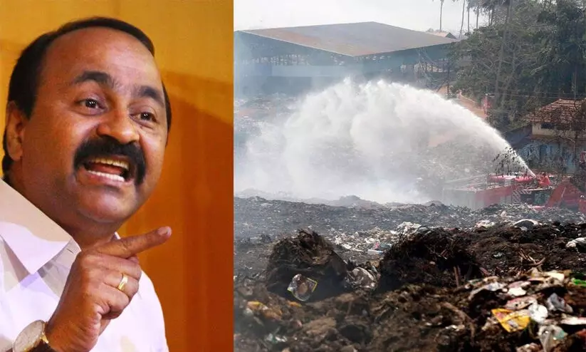 ബ്രഹ്മപുരത്ത് 54 കോടിയുടെ കരാറില് 11 കോടി വാങ്ങിയിട്ട് ഒരു ലോഡ് മാലിന്യം പോലും നീക്കം ചെയ്തില്ലെന്ന് വി.ഡി സതീശൻ ബ്രഹ്മപുരത്ത് 54 കോടിയുടെ കരാറില് 11 കോടി വാങ്ങിയിട്ട് ഒരു ലോഡ് മാലിന്യം പോലും നീക്കം ചെയ്തില്ലെന്ന് വി.ഡി സതീശൻ