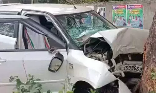 ചാലക്കുടിയിൽ കാറിടിച്ച് രണ്ട് സ്ത്രീകൾ മരിച്ചു