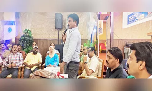 പ്ര​വാ​സി മ​ല​യാ​ളി ഫൗ​ണ്ടേ​ഷ​ൻ സ്നേ​ഹ​സം​വാ​ദം