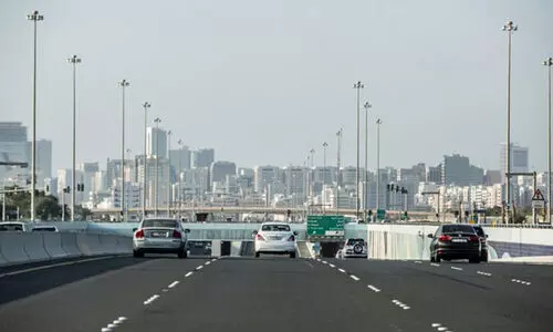 അബൂദബിയിൽ റോഡിൽ വേഗത കുറഞ്ഞാലും പിഴ