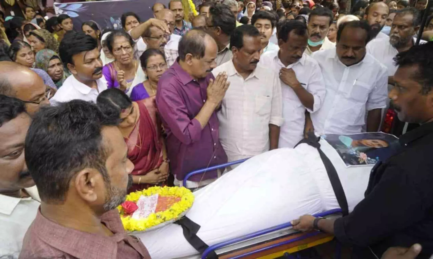 Mumthas teacher, familicide,