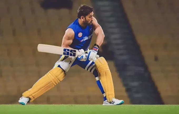 കാത്തിരിപ്പിന് മണിക്കൂറുകളുടെ അകലം; ഗുജറാത്ത്- ചെന്നൈ അങ്കത്തിൽ ധോണി ആ ചരിത്രം പിന്നിടുമോ?